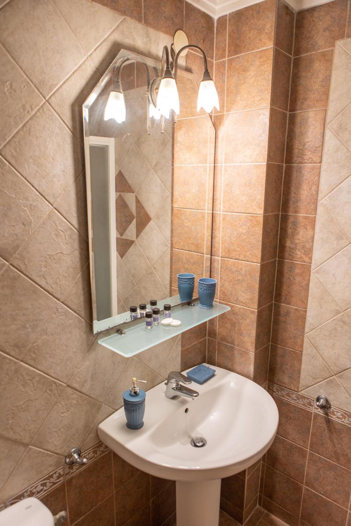 Xenia Palace Luxury Apartments Βρασνά Εξωτερικό φωτογραφία