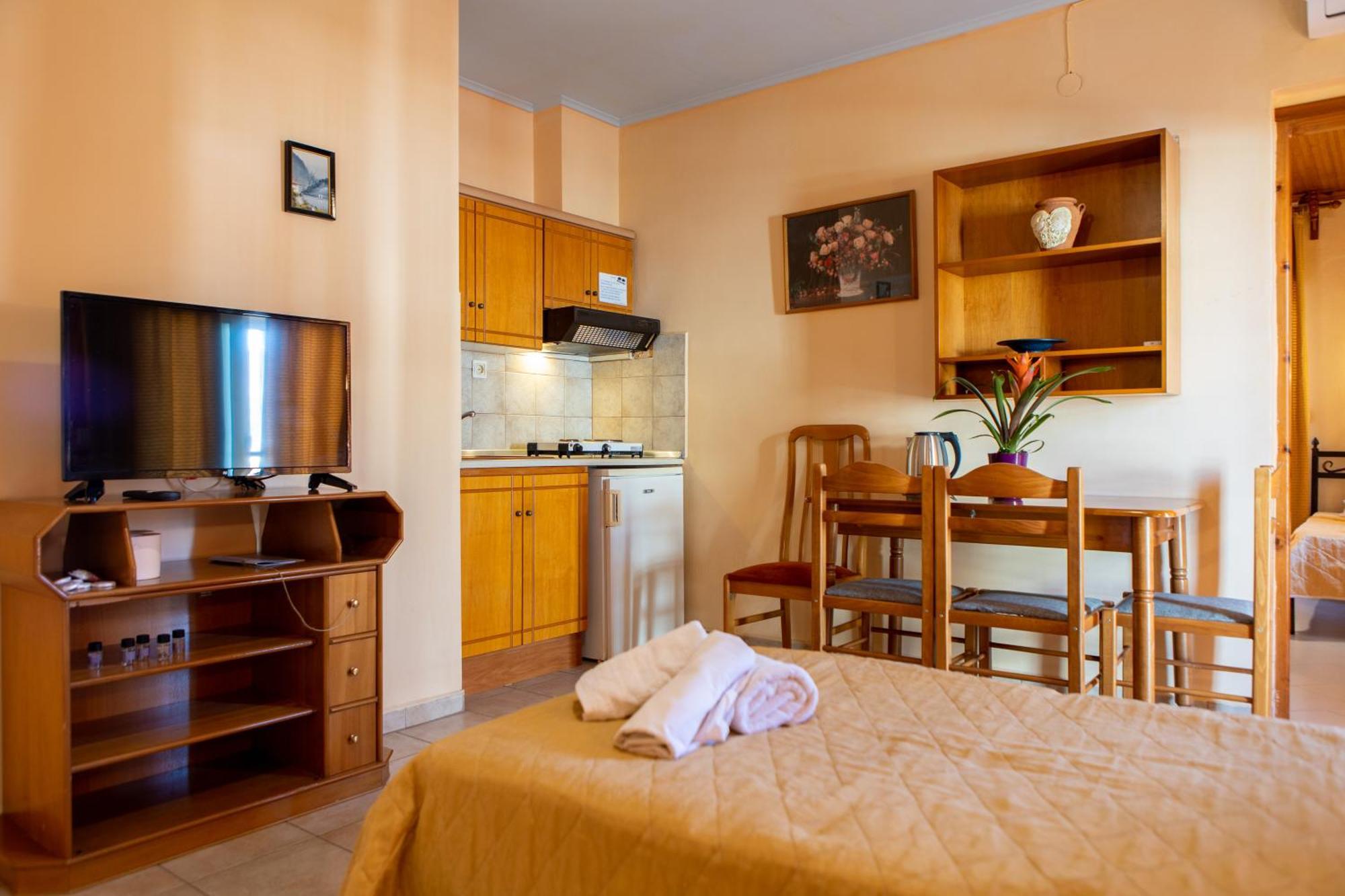 Xenia Palace Luxury Apartments Βρασνά Εξωτερικό φωτογραφία