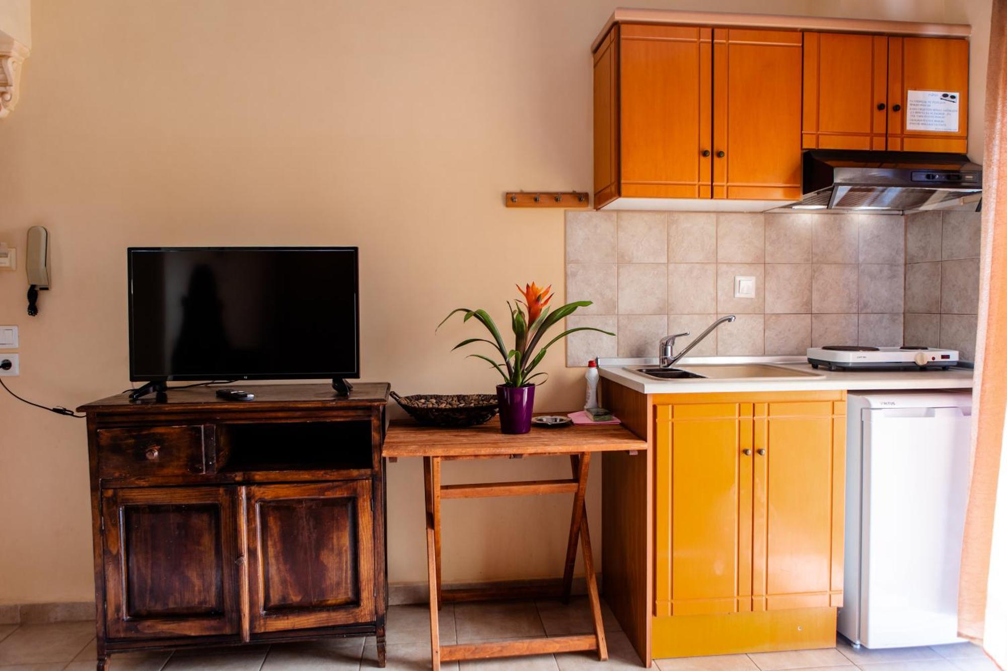 Xenia Palace Luxury Apartments Βρασνά Εξωτερικό φωτογραφία